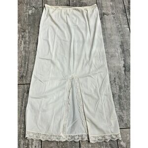 Vintage JC Penny Slip Skirt Womens Small Ivory Nylon Lace Fairy Babydoll Bridal‎